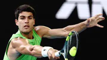 Carlos Alcaraz en el partido contra Alexander Zverev Carlos Alcaraz en el partido contra Alexander Zverev