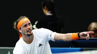 Alexander Zverev, molesto con la juez de silla en Melbourne Alexander Zverev, molesto con la juez de silla en Melbourne