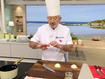 ¿Uñas negras tras limpiar las alcachofas? Descubre el truco de Arguiñano para que esto no pase ¿Uñas negras tras limpiar las alcachofas? Descubre el truco de Arguiñano para que esto no pase