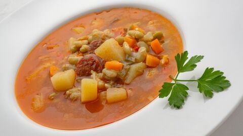 Receta expr&eacute;s de Karlos Argui&ntilde;ano: alubias verdinas a la jardinera en 10 minutos