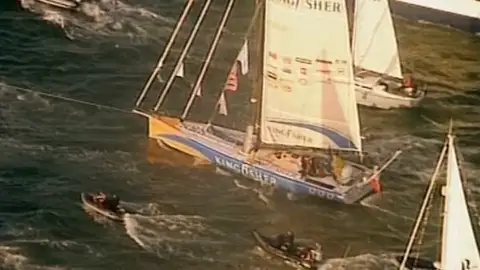 Efemérides de hoy 7 de febrero de 2026: Nuevo récord de circunnavegación Efemérides de hoy 7 de febrero de 2026: Nuevo récord de circunnavegación