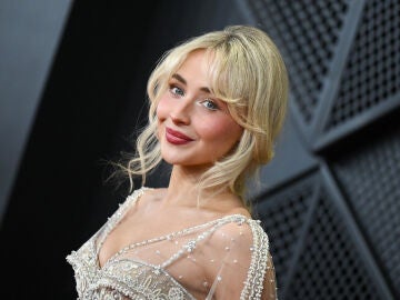 Sabrina Carpenter en los Grammy2026