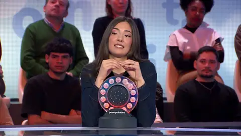 Candela González debuta en Pasapalabra con un triunfo ‘algo pequeñito’ en La Pista Candela González debuta en Pasapalabra con un triunfo ‘algo pequeñito’ en La Pista