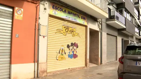 Garantizada "al 100%" la reubicación de los niños de la guardería de Algemesí cuya propietaria fue detenida por maltrato Garantizada "al 100%" la reubicación de los niños de la guardería de Algemesí cuya propietaria fue detenida por maltrato