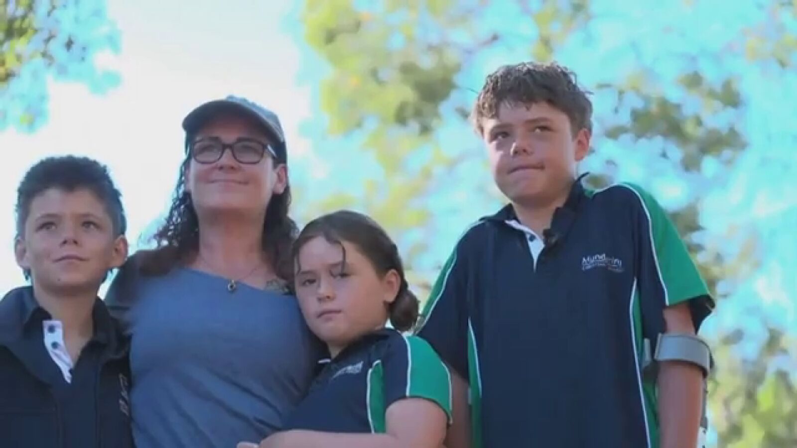 Un adolescente nada 4 kilómetros para salvar la vida de su familia