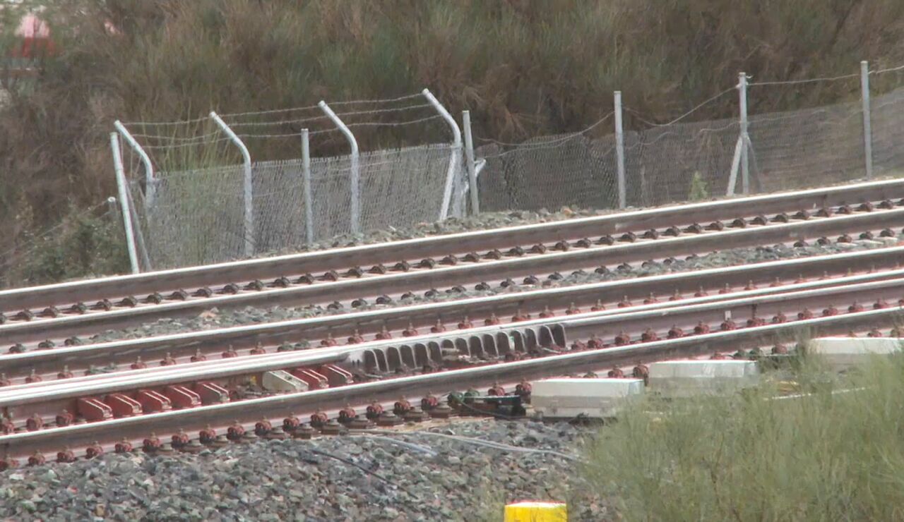 Trabajos de reparaci&oacute;n de las v&iacute;as en Adamuz