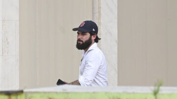 Jota Peleteiro por la calle