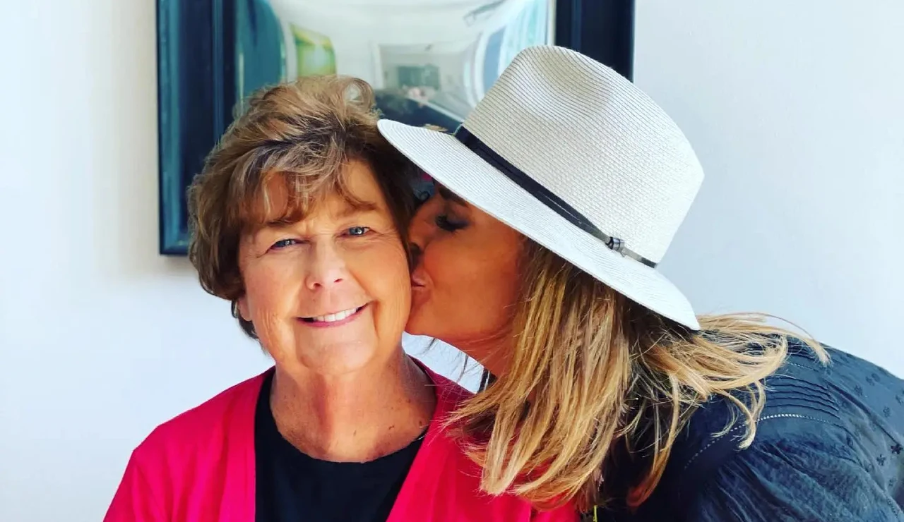 Savannah Guthrie con su madre