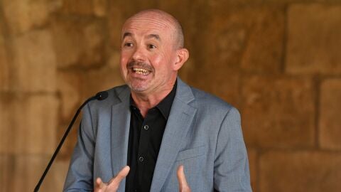 El periodista y escritor Carlos Hern&aacute;ndez de Miguel