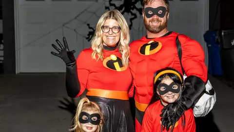 Familia disfrazada de Los Increíbles Familia disfrazada de Los Increíbles