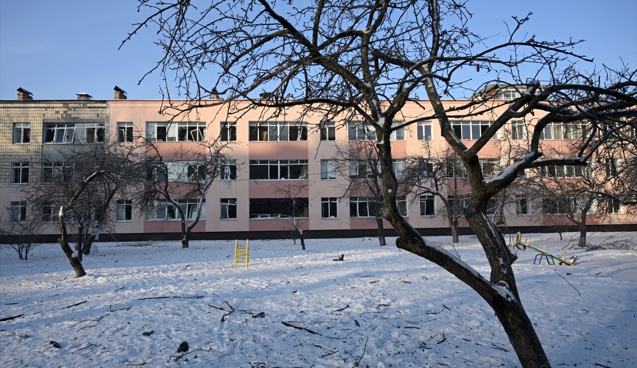 Una escuela de primaria atacada en Ucrania