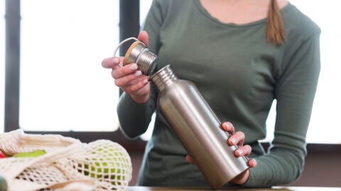 Botella de agua reutilizable