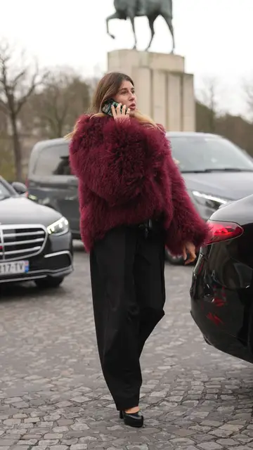 Abrigo de pelo color cereza Abrigo de pelo color cereza