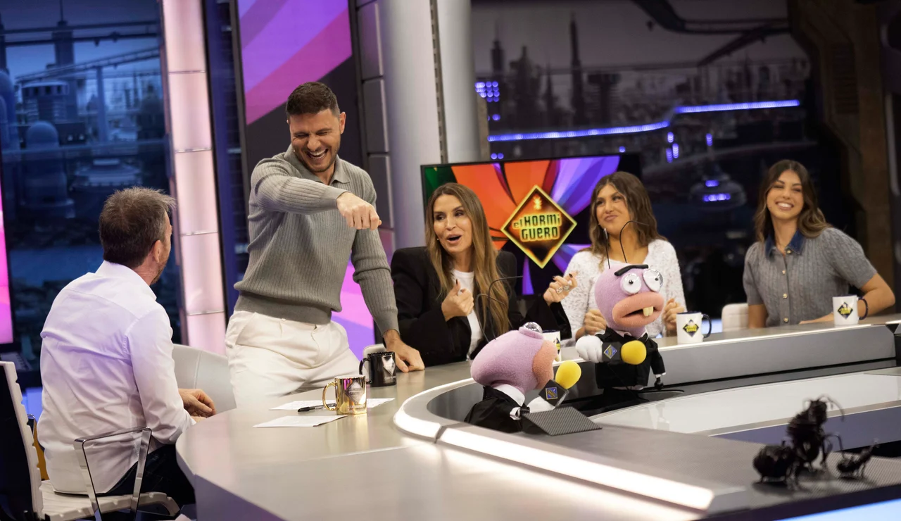 Joaquín Sánchez y Susana Saborido se enfrentan a Daniela y Salma en un desternillante reto musical