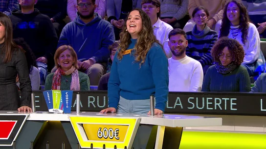 Delia destapa la letra oculta llevándose un panel de 600€ Delia destapa la letra oculta llevándose un panel de 600€
