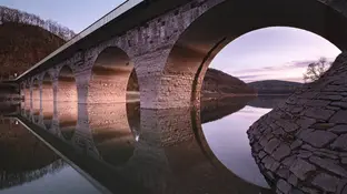 Imagen de archivo de un puente Imagen de archivo de un puente