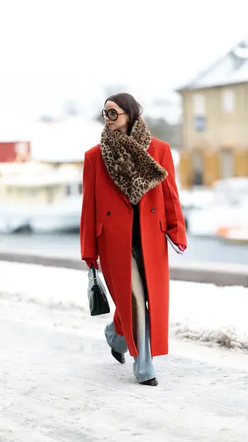 Abrigo rojo tomate Abrigo rojo tomate