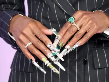 Uñas stiletto y nail art Uñas stiletto y nail art