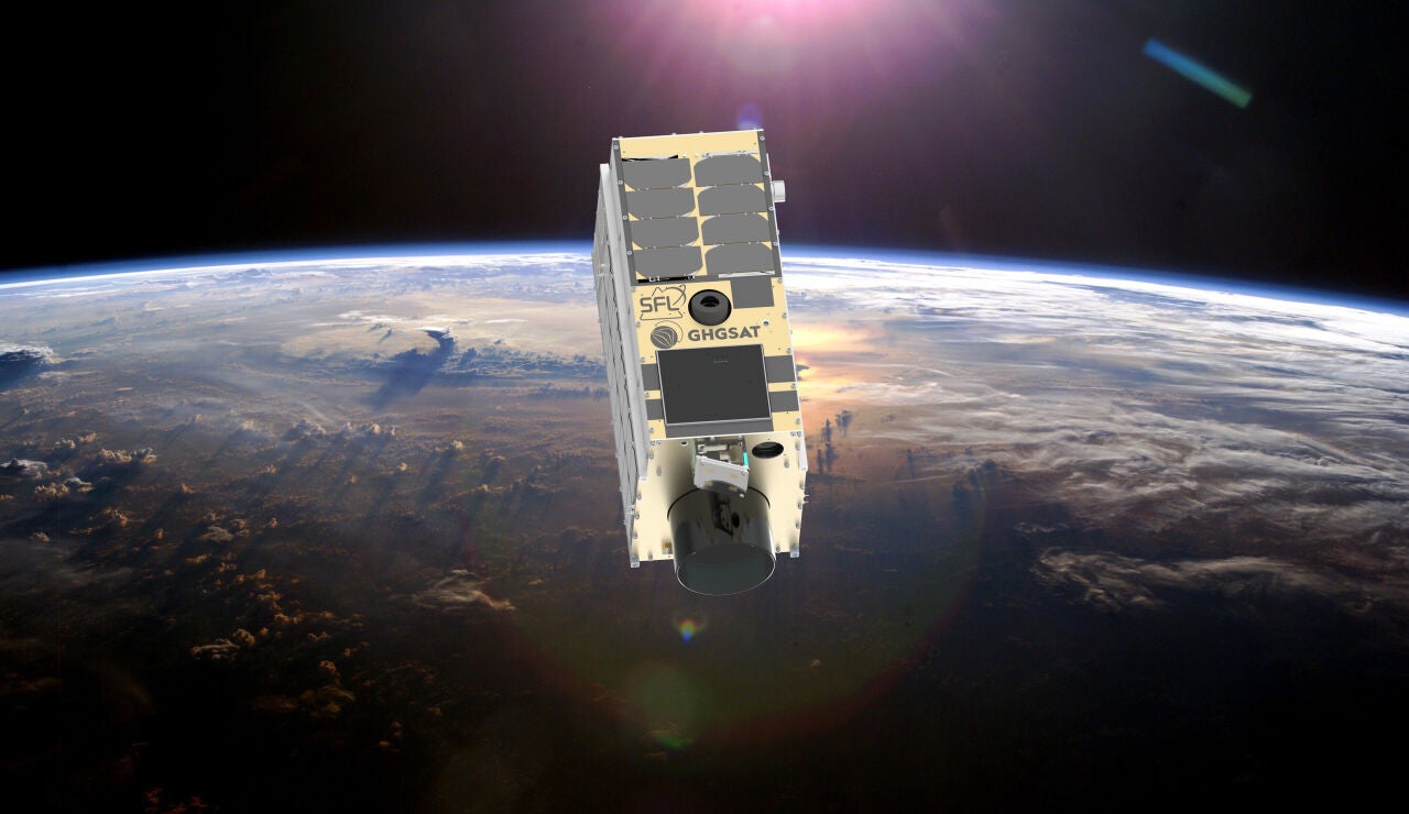 Representaci&oacute;n del sat&eacute;lite canadiense GHGSat-C18 en &oacute;rbita. 