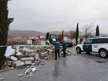Muro desprendido en la Puebla de Don Fradrique (Granada)
