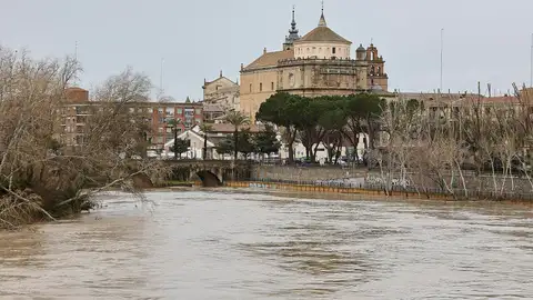 Imagen del río Tajo a su paso por Talavera de la Reina Imagen del río Tajo a su paso por Talavera de la Reina