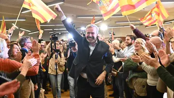 Jorge Azcón celebra la victoria del PP en las elecciones de Aragón Jorge Azcón celebra la victoria del PP en las elecciones de Aragón