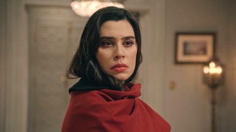 Andr&eacute;s y Mar&iacute;a se despiden y ella se marcha de casa de la Reina... &iquest;para siempre? 