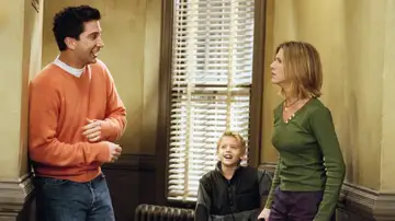 Jennifer Aniston y David Scwimmer como Ross y Rachel en Friends Jennifer Aniston y David Scwimmer como Ross y Rachel en Friends