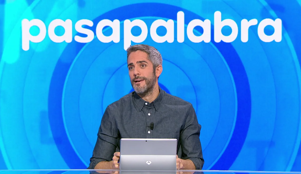 Roberto Leal imita la voz de Eros Ramazzotti como ayuda inesperada en La Pista