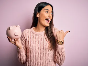 Chica ahorrando Chica ahorrando