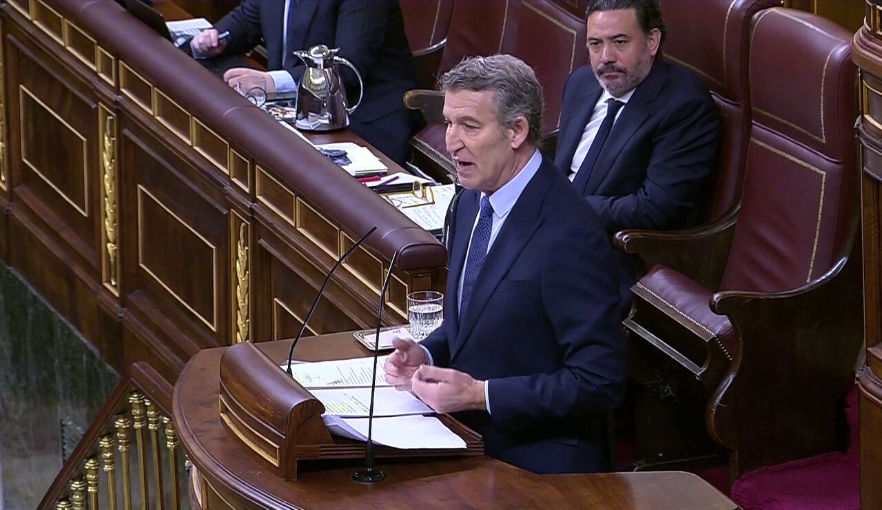 Feij&oacute;o acusa a S&aacute;nchez de practicar el "m&eacute;todo del galgo de Paiporta,eludir sistem&aacute;ticamente su responsabilidad pol&iacute;tica"