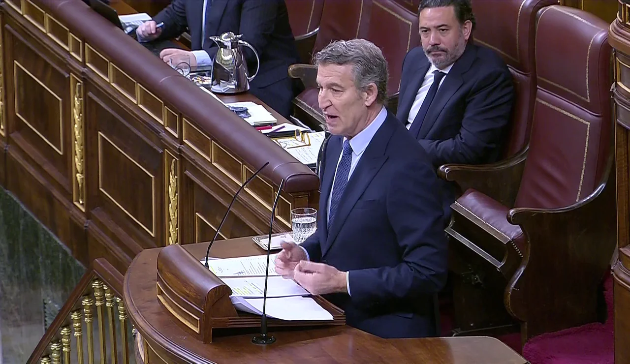 Feijóo acusa a Sánchez de practicar el "método del galgo de Paiporta,eludir sistemáticamente su responsabilidad política"