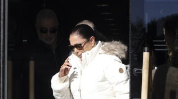 Isabel Pantoja en la calle