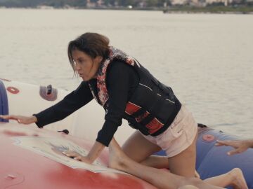 el mareo de Susana Saborido tras subirse a un flotador gigante