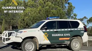 Investigan la muerte de un hombre en Huelva tras agredir a un guardia civil e intentar apuñalarlo Investigan la muerte de un hombre en Huelva tras agredir a un guardia civil e intentar apuñalarlo