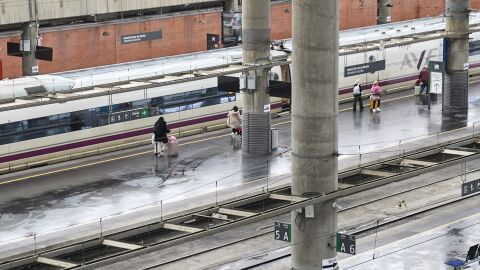 Andenes Ave Renfe