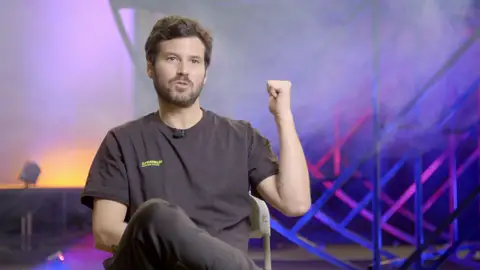 Willy Bárcenas: “Esto no es lo mío” Willy Bárcenas: “Esto no es lo mío”