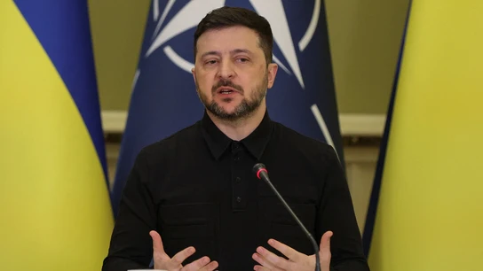 Zelenski planea convocar elecciones y un referéndum sobre la paz antes del verano Zelenski planea convocar elecciones y un referéndum sobre la paz antes del verano