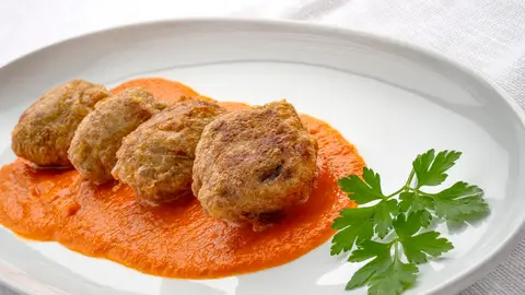 Karlos Arguiñano rompe moldes con la receta de albóndigas de Carnaval Karlos Arguiñano rompe moldes con la receta de albóndigas de Carnaval