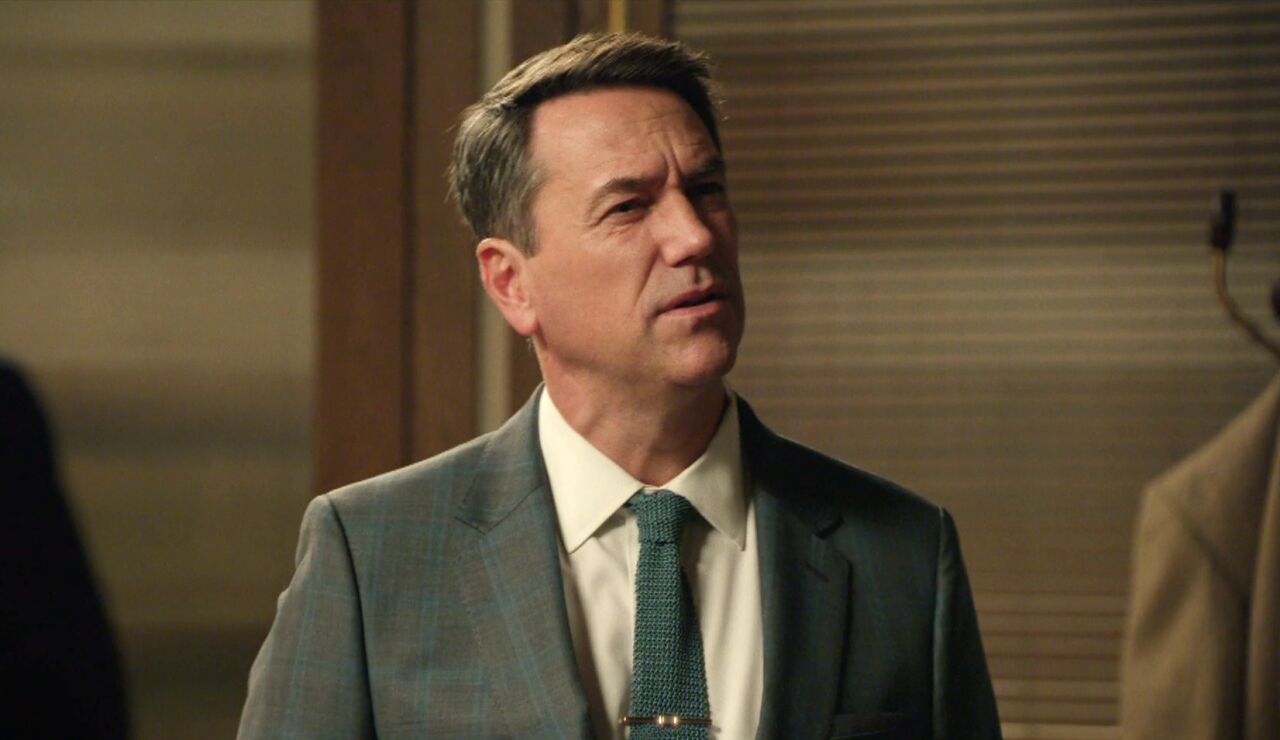 Cap&iacute;tulo 497 de Sue&ntilde;os de libertad; 12 de febrero: Gabriel intenta echar a Tasio de la empresa