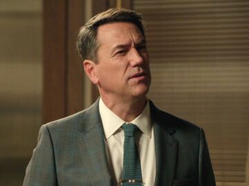 Cap&iacute;tulo 497 de Sue&ntilde;os de libertad; 12 de febrero: Gabriel intenta echar a Tasio de la empresa