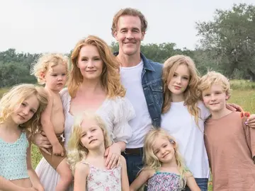 James Van Der Beek con su familia James Van Der Beek con su familia