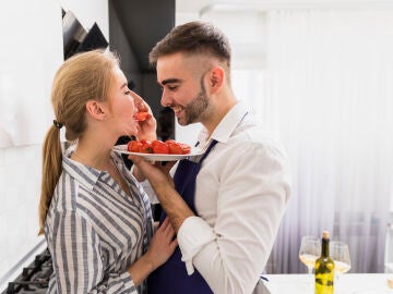Momento rom&aacute;ntico en pareja