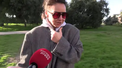 Chenoa hablando con la prensa Chenoa hablando con la prensa