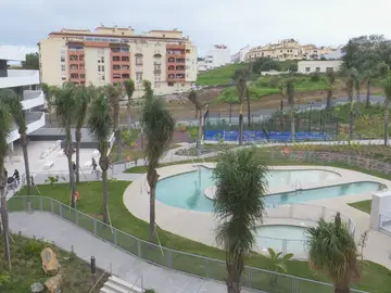 72 familias no pueden acceder a su vivienda por falta de suministro eléctrico en Estepona 72 familias no pueden acceder a su vivienda por falta de suministro eléctrico en Estepona