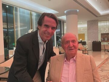 Imagen de Jos&eacute; Mar&iacute;a Aznar y el rey Juan Carlos 