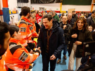 Imagen de Juanma Moreno durante su visita a Ronda 
