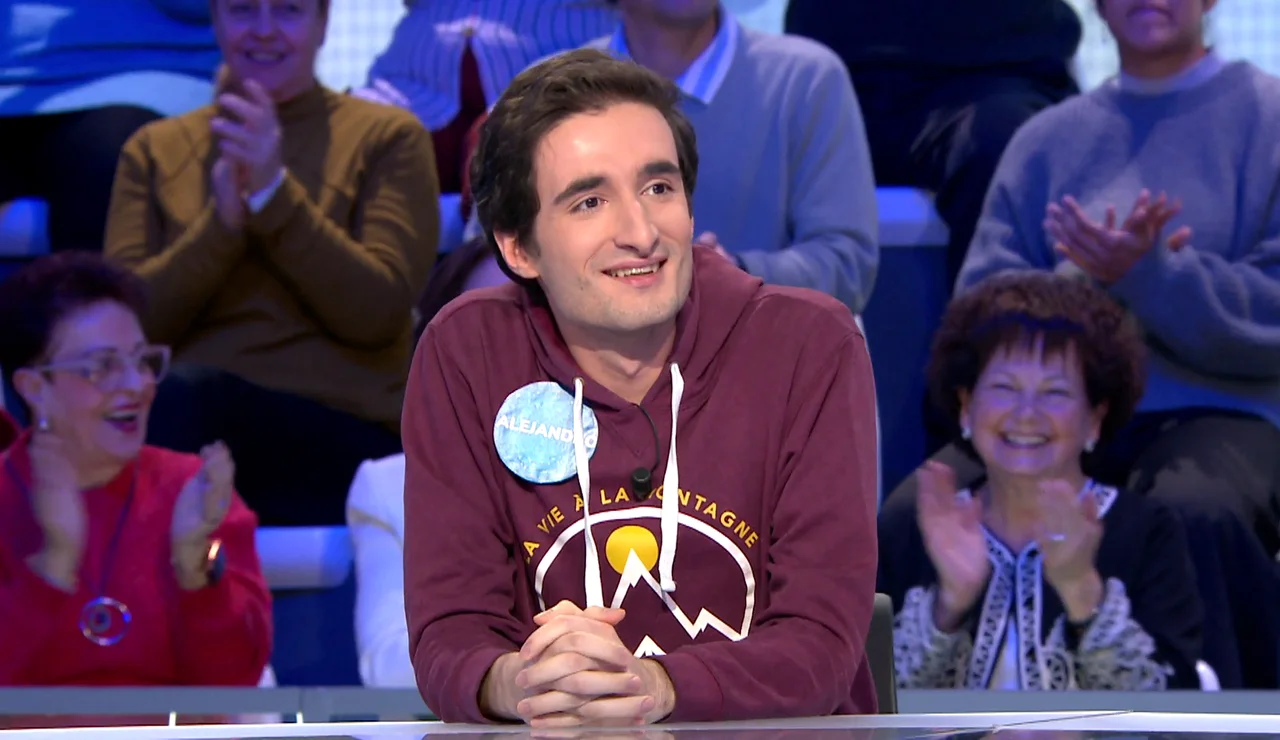 Alejandro logra rectificar a tiempo en el ¿Dónde Están?: ¡un pleno suspirando!