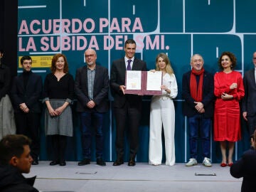 Pedro S&aacute;nchez en la firma del SMI