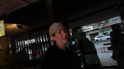 Tamara Gorro hablando con la prensa Tamara Gorro hablando con la prensa